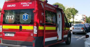 Stire din Eveniment : Carambol la intrare în stațiunea Mamaia. O persoană a ajuns la spital