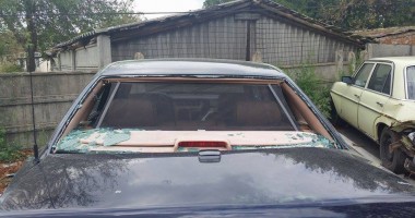 Doamnă, rujată, pupat airbag de Audi! Poliția caută o șoferiță care a fugit de la locul accidentului - 4