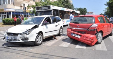 A provocat un accident rutier în timp ce căuta un… GPS! - 2