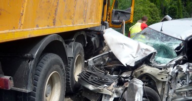 Accident spectaculos pe DN2 A - 2