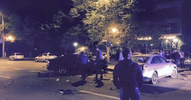 Accident rutier spectaculos, în zona Zodiac - 2