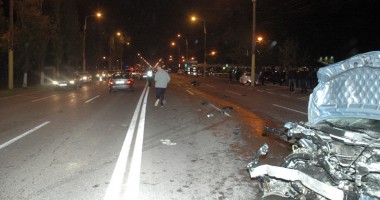 Galerie FOTO. Accident spectaculos în stațiunea Mamaia. Patru mașini implicate, cinci victime - 5