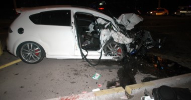 Galerie FOTO. Accident spectaculos în stațiunea Mamaia. Patru mașini implicate, cinci victime - 2