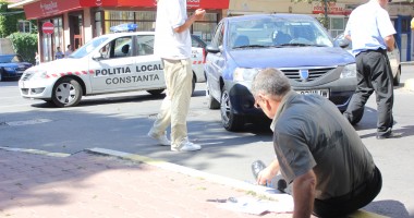 Stire din Eveniment : Ce spune Poliția Rutieră despre accidentul petrecut la intersecția străzii Cuza Vodă cu b-dul Tomis