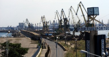 Stire din Eveniment : Accident de muncă teribil! Un bărbat a rămas fără o mână