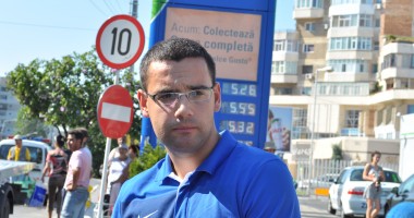 Vezi aici mai multe imagini de la accidentul de astăzi de pe Bd. Tomis - 7