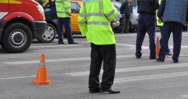 Stire din Diverse : VIDEO! Spulberați pe trecerea de pietoni, de un șofer beat