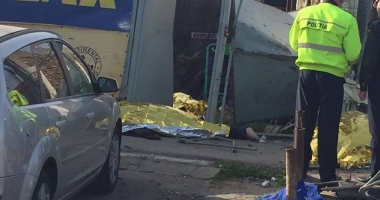 IMAGINI ȘOCANTE / CINCI OAMENI UCIȘI ÎNTR-O STAȚIE DE AUTOBUZ - FOTO ȘI VIDEO - 6