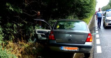 Accident rutier, în apropiere de Lazu! Un începător a intrat cu mașina în șanț - 2