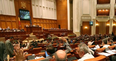 Stire din Politică-Administrație : ACL a redepus moțiunea simplă privind situația românilor din afara țării