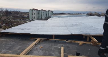 Acoperiș luat de vânt, la Mangalia. Intervin pompierii - 2