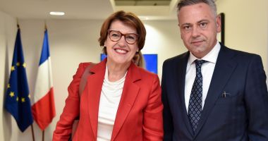 Stire din Economie : România și Franța au cerut amânarea Acordului UE - MERCOSUR