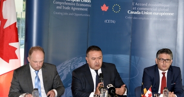 Stire din Economie : "Acordul CETA deschide drumul companiilor românești pe piața Canadei"