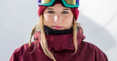 Stire din Sport : Cassie Sharpe, aur la schi acrobatic