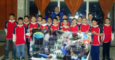 ACS Rugby Team oferă 250 de echipamente tinerelor speranțe ale rugby-ului - 3