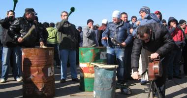 Stire din Economie : Acțiune de protest împotriva conducerii CNAPMC