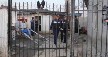 Branșamente ilegale la rețeaua de apă,în cartierul Anadalchioi - 4