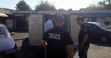 Vânzătorii ambulanți din piețe, "vânați" de polițiști - 2