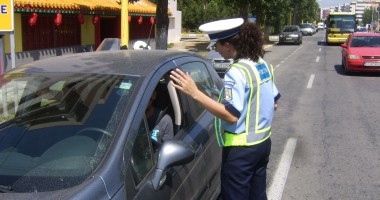 Stire din Eveniment : Atenție, șoferi! Unde acționează AZI polițiștii de la RUTIERĂ