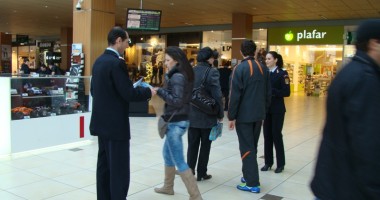 Acțiune preventivă a pompierilor la mall - 3