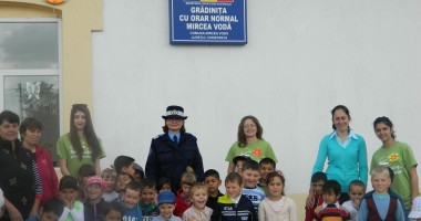 Stire din Eveniment : Acțiuni de voluntariat ale jandarmilor constănțeni