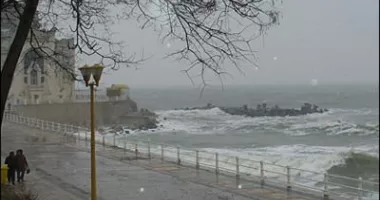 Cod galben de furtuni în Constanța. Ploi torențiale, vijelii și grindină