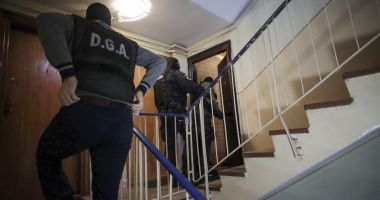 Stire din Eveniment : Pachetul cu „ajutoare de la biserică“, o nouă escrocherie pentru jefuirea bătrânilor