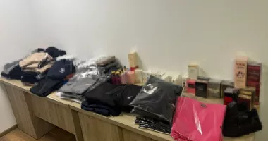 Stire din Eveniment : Autocarele din Turcia, la control. Marfă contrafăcută depistată de polițiștii de frontieră