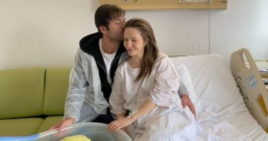 Stire din Monden : Adela Popescu a dezvăluit numele celui de-al doilea copil