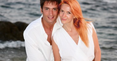Stire din Monden : Adela Popescu și Radu Vâlcan lucrează la un bebe