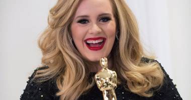 Stire din Monden : Adele s-a despărțit de iubitul ei
