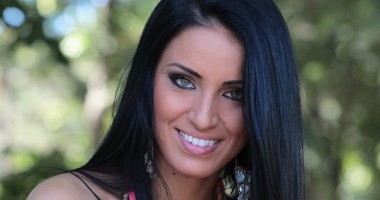 Stire din Monden : Adelina Pestrițu: "Mi-aș dori pe cineva lângă mine"