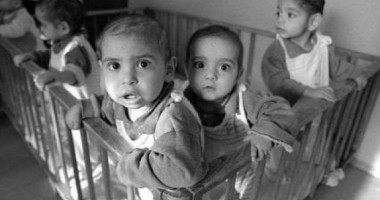 Stire din Actualitate : Studiu Harvard: Orfanii din România prezintă anomalii ale creierului