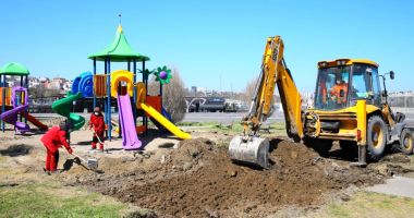 Stire din Politică-Administrație : Administrația locală extinde locul de joacă din Portul Tomis