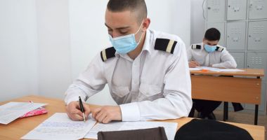 Stire din Cultură-Educație : Admitere la liceele militare. Repartizarea computerizată, pe 1 iulie
