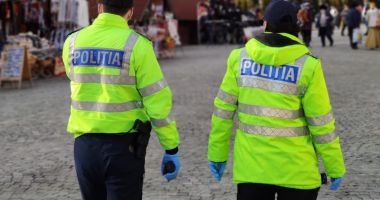 Stire din Eveniment : Vrei să devii polițist, jandarm sau pompier? Începe admiterea la școlile de profil!