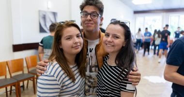 Stire din Sănătate : Adolescența târzie îi face pe tineri să își controleze impulsurile