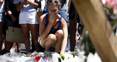 Stire din Actualitate : Atentat terorist pus la punct de două adolescente