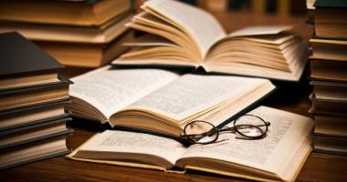 Stire din Cultură-Educație : Alarmant! Aproape jumătate dintre adolescenții din România nu știu să citească