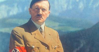 Stire din Actualitate : Republicarea "Mein Kampf", de Adolf Hitler, generează un scandal uriaș în Germania