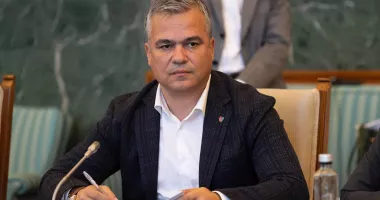 Cine este Adrian Veștea, liberalul desemnat să formeze noul Guvern