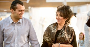 Stire din Monden : Își plânge de milă pe Facebook după ce Adriana Bahmuțeanu l-a părăsit