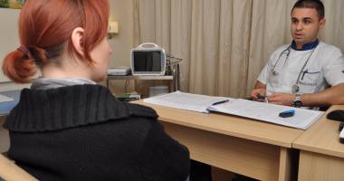 Stire din Sănătate : Hernia de disc cervicală - de la  o durere banală, la paralizie totală