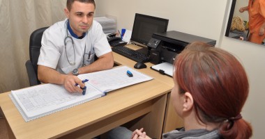 Stire din Sănătate : Suferiți de boli cardiace sau neurologice? Protejați-vă de căldură!