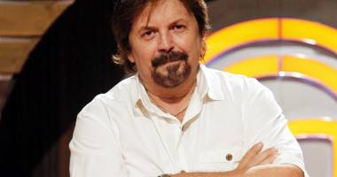 Stire din Cultură-Educație : Adrian Daminescu, la Universitatea "Ovidius"