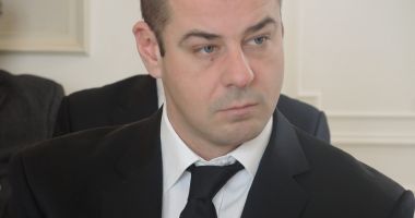 Stire din Politică-Administrație : Adrian Dobre, eliberat din funcția de secretar de stat
