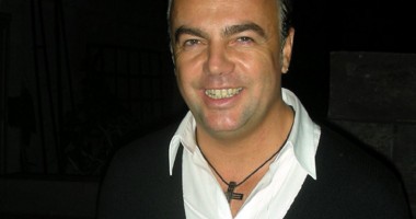 Stire din Monden : Adrian Enache dezvăluie secretele unei relații de durată