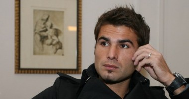 Adi Mutu premiază elevul cu cea mai mare notă la Bac din toamnă