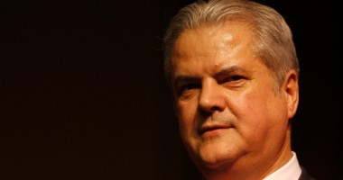 Stire din Politică-Administrație : Fiul lui Adrian Năstase dezvăluie "TESTAMENTUL public" al fostului premier