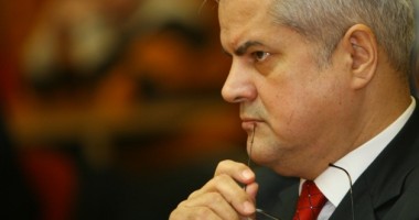 Stire din Politică-Administrație : Adrian Năstase va veni la Congresul PSD ca invitat